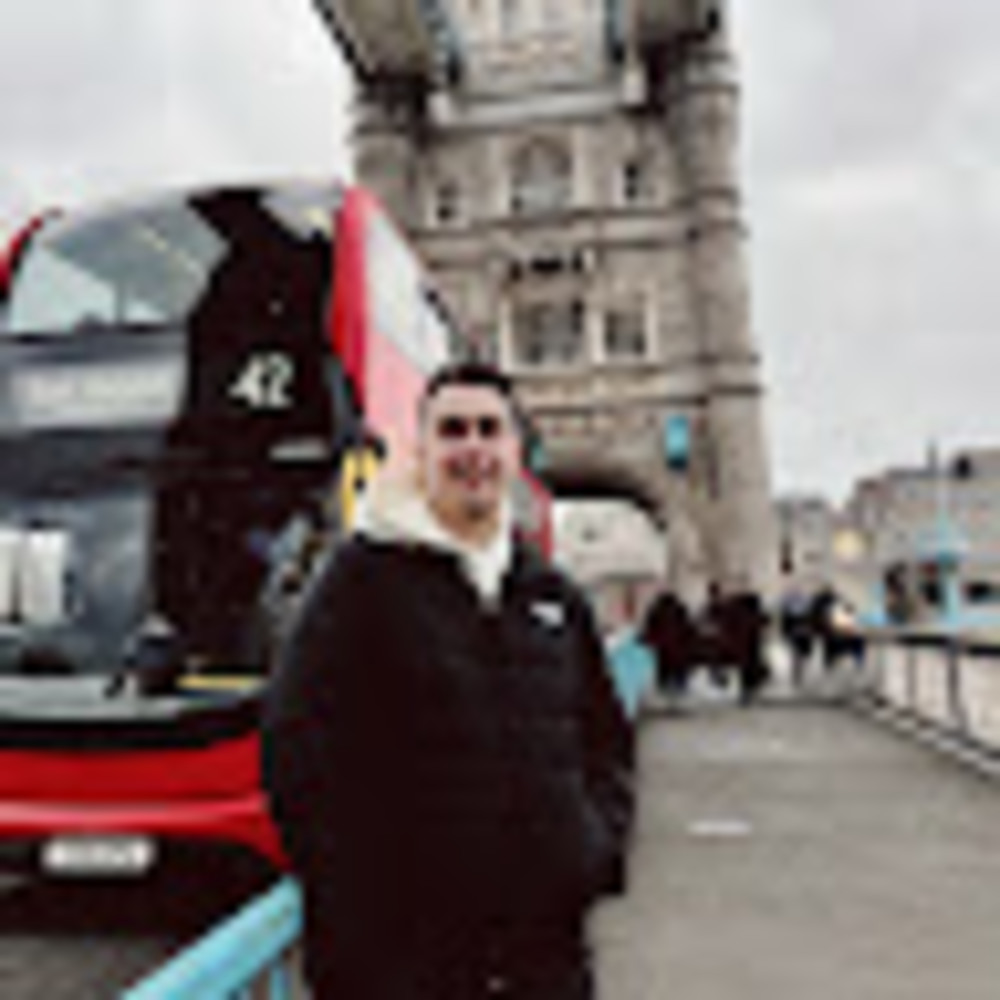 Meet your Posher, Renato